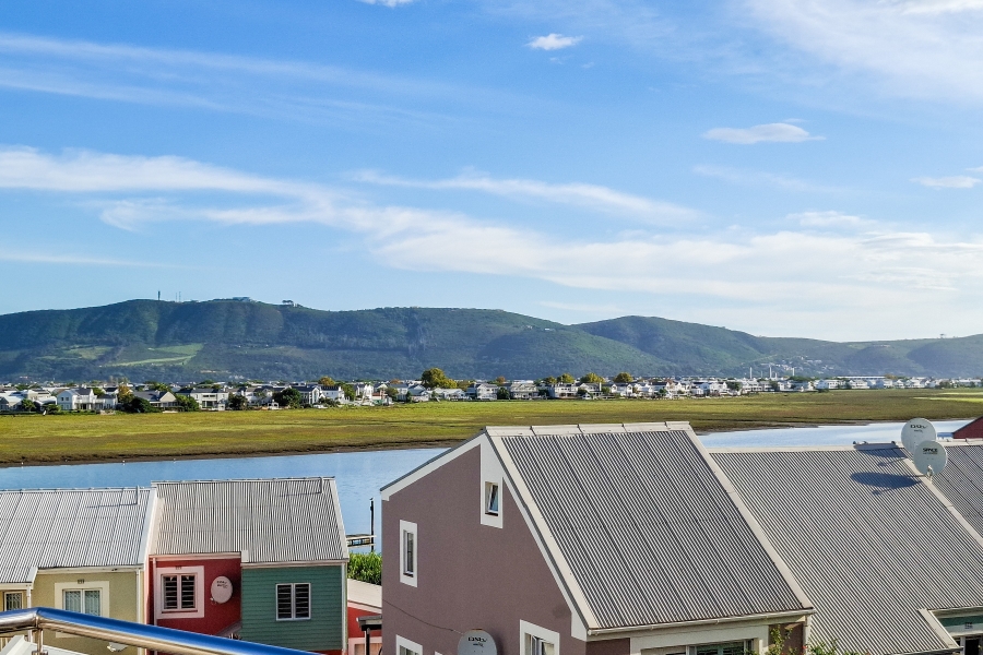 3 Bedroom Property for Sale in Costa Sarda Western Cape